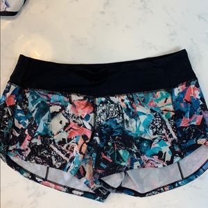 Lululemon speed shorts (2 1/2 inch inseam)